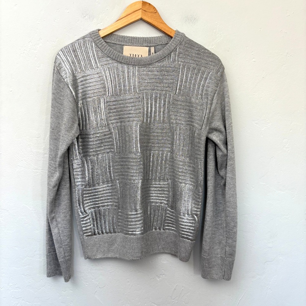 Theo The Label Shakti Laminated Weave Pullover Sweater Size Small Gray Metallic